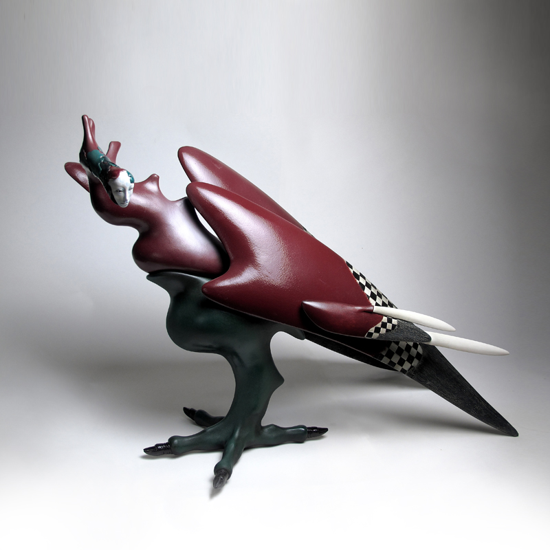盧嬿宇 陶瓷 藝術 創作的 作品 多以變異的人體及混合動物形體作為主題，我認為人是一種難以順應自然本能生存的動物，在有限的生命中，尋求卓越、或合群、或自我實現、內在安定等意義，在廣袤的世界裡時時叩問著自我的形貌及定位。我希望藉 陶藝 創作各種變形混合的擬似生物，他們用各自的邏輯獨自生長，不被既定意義的框架所限。